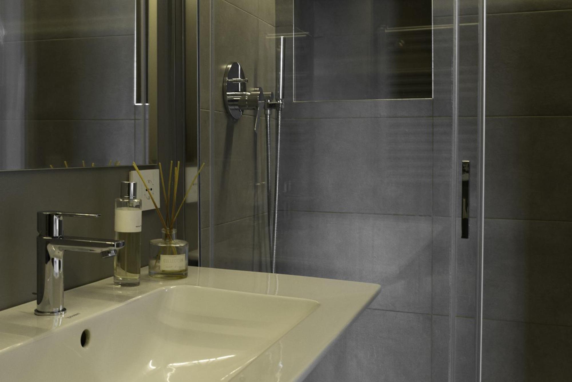 Monviso Design Loft R&R Apartment มิลาน ภายนอก รูปภาพ